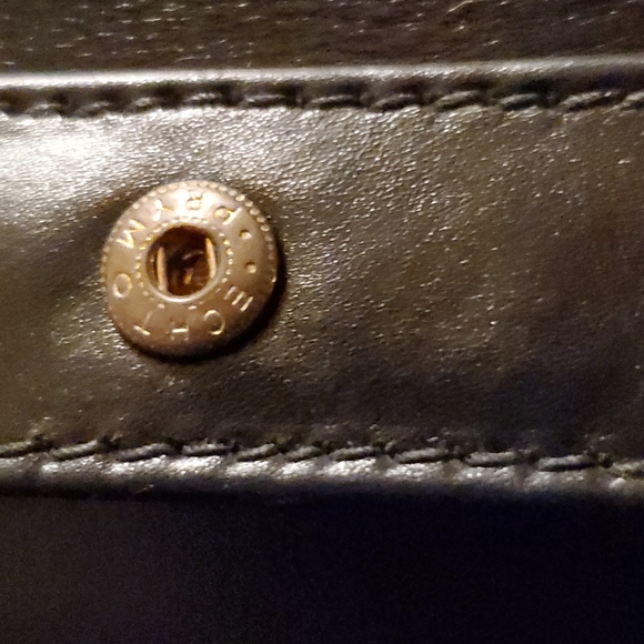 1960s Black Leather Gucci Shoulderbag/Clutch. Brass Hardware. - Picture 12 of 16